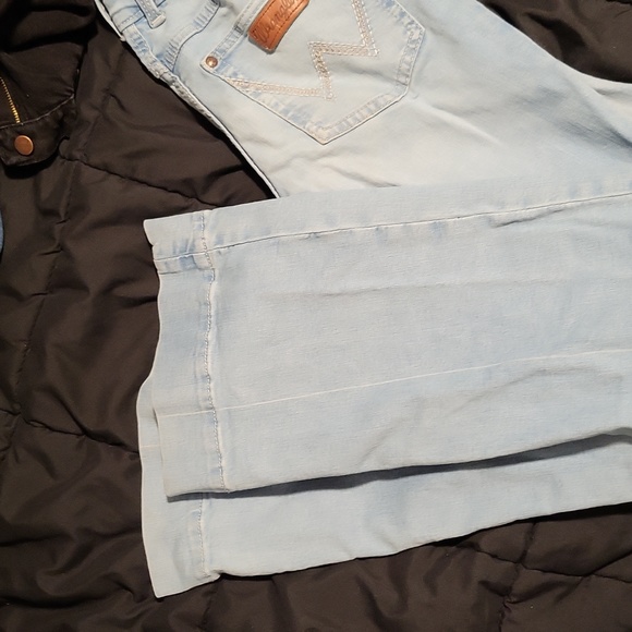 Light wash wrangler trouser 26/34 - Picture 2 of 3